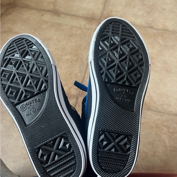 Blue high top converse - Picture 5 of 5